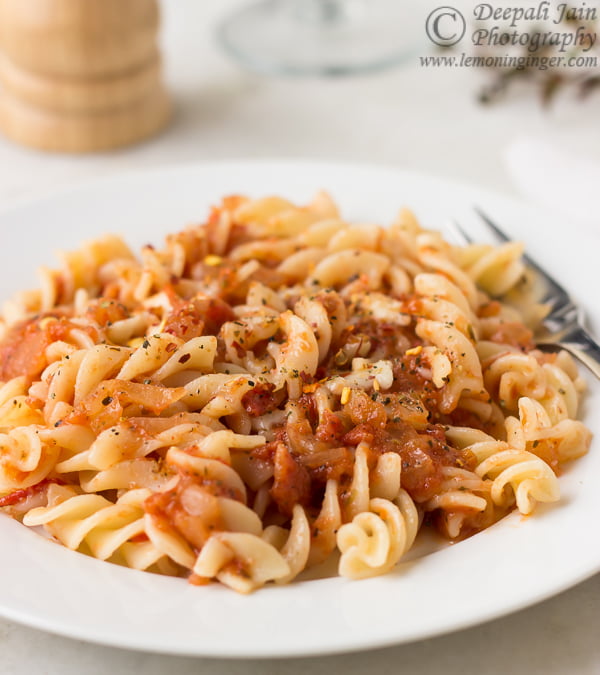 Pasta with Pizza Sauce