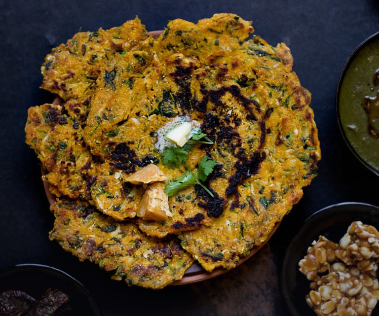 Makke ke Paranthe Recipe | Makki ka Paratha Recipe