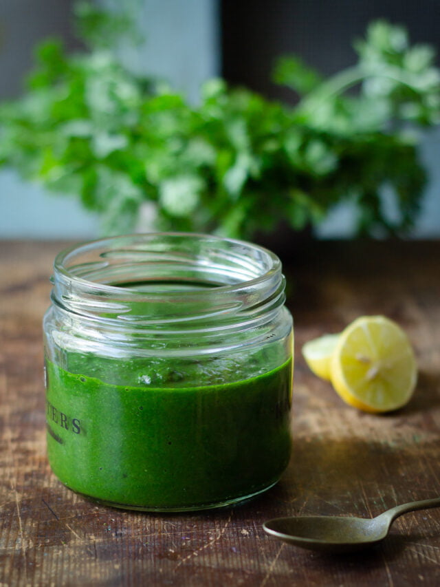 Fresh Coriander and Mint Chutney