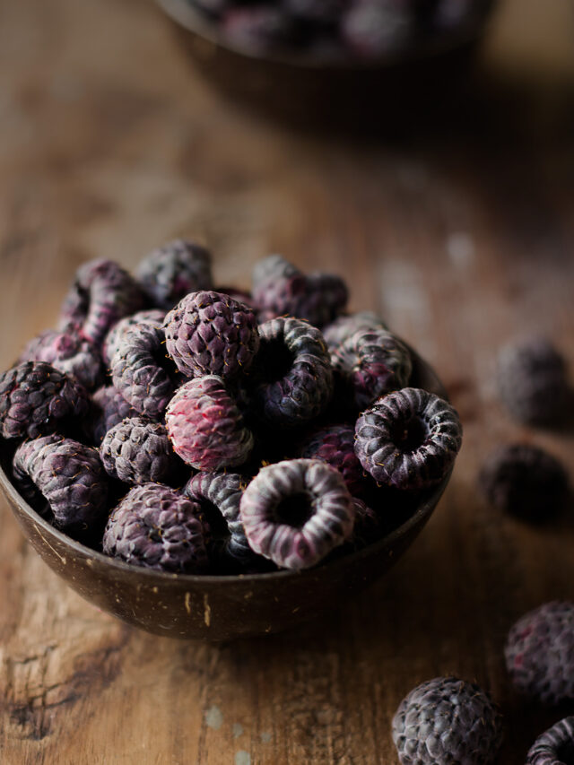 Fresh raspberries in a bowl - a powerhouse of antioxidants