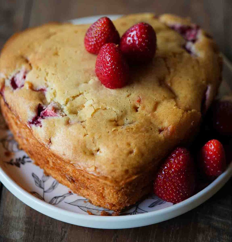 pink strawberry cake valentines special