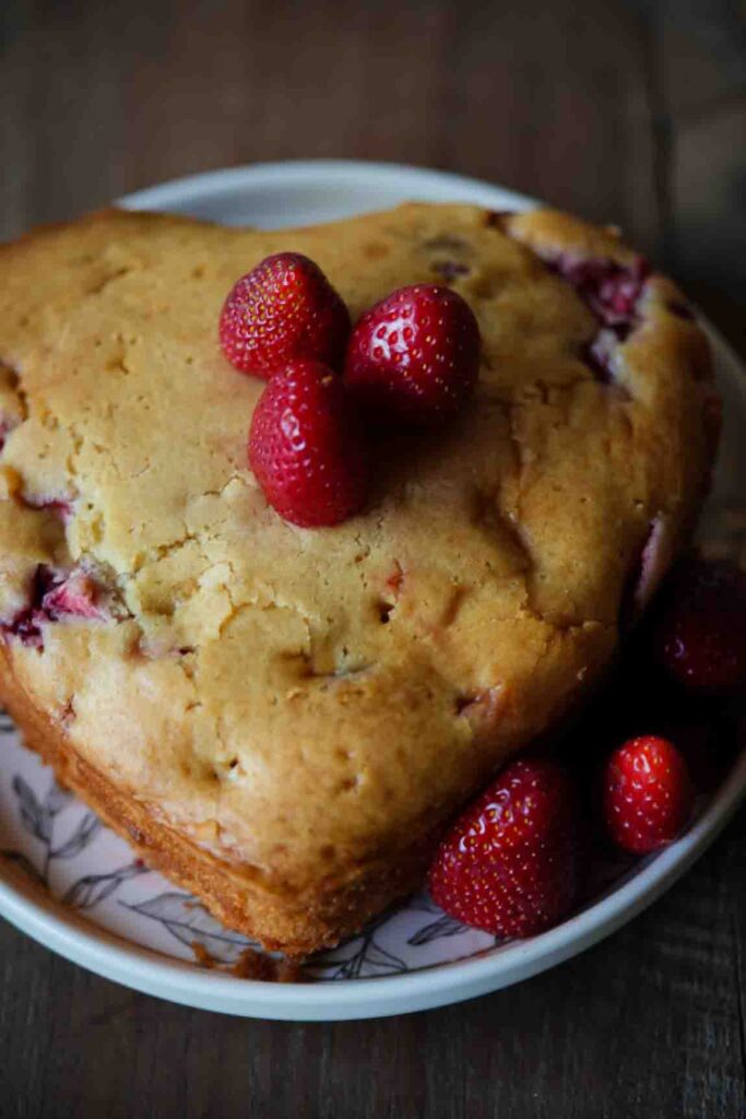 homemade strawberry cake valentines day
